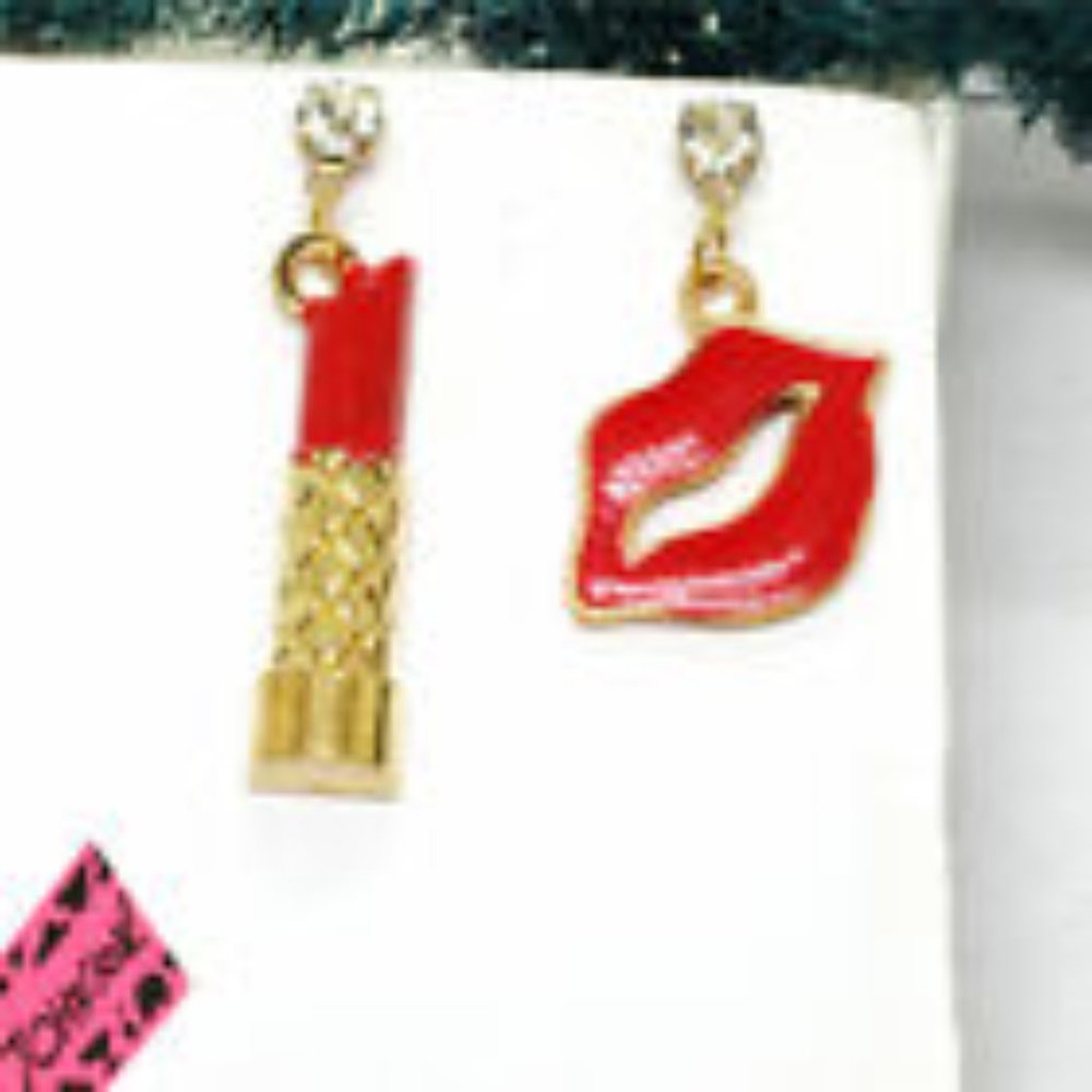 Betsey Johnson 2/$10